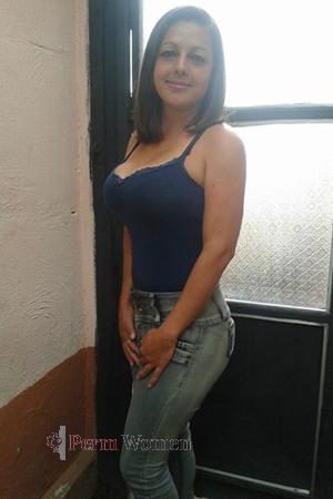 156378 - Kathya Age: 44 - Costa Rica