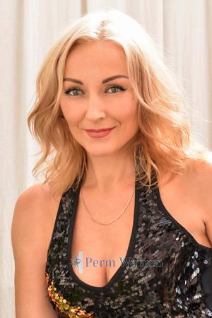 204316 - Yulia Age: 45 - Ukraine