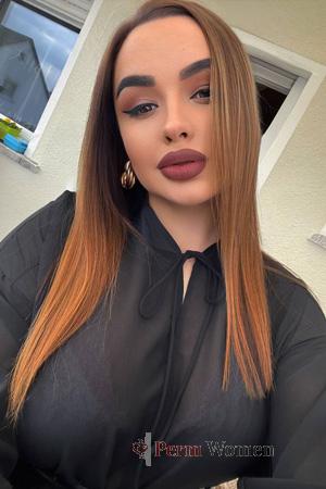 223075 - Nataliia Age: 28 - Ukraine