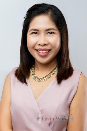 Ladies of Pathum Thani