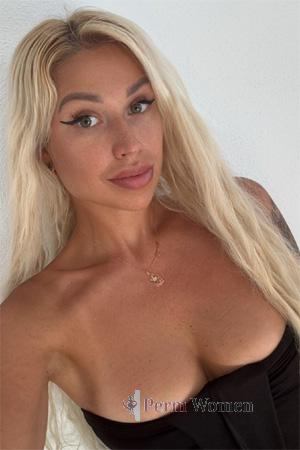 223690 - Ekaterina Age: 39 - Russia