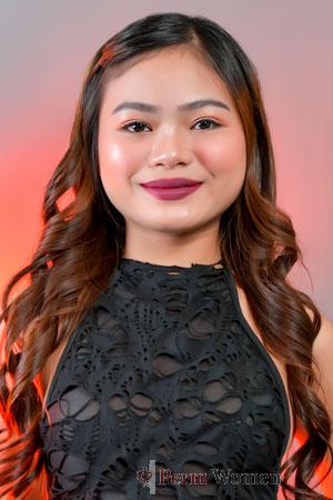 223852 - Jeramae Age: 20 - Philippines