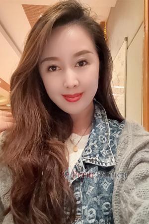 224848 - Lily Age: 41 - China