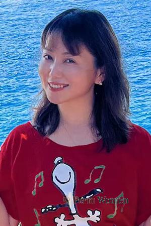 225628 - Lily Age: 51 - China